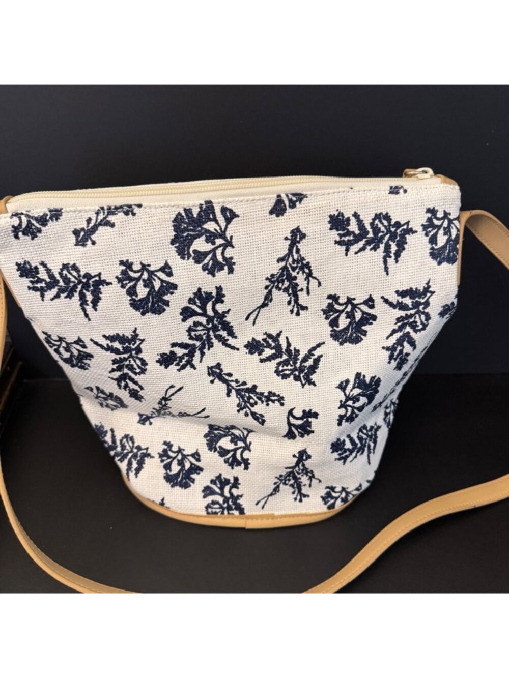 Vera Bradley Straw Bucket Crossbody Bag In Adrift Coral Blue Pattern With Adjust - Picture 2 of 16
